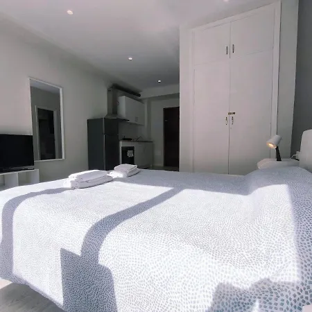 Apartament Carrillo 9 *